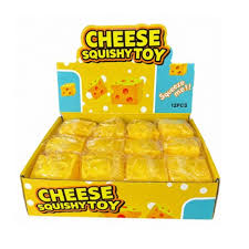 Yellow cheese-shaped squishy toy, 7.5cm